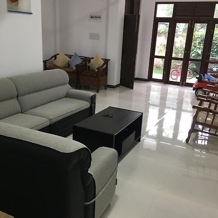 Katunayaka Bosadi Homestay מראה חיצוני תמונה