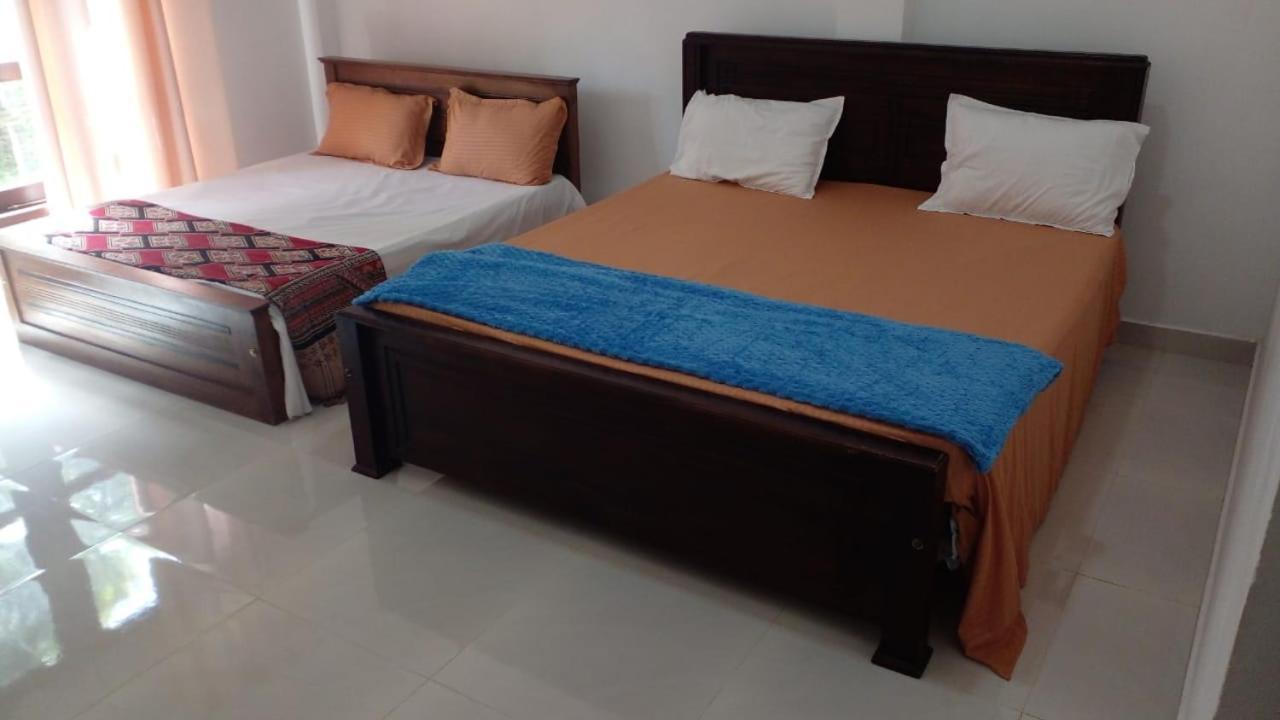 Katunayaka Bosadi Homestay מראה חיצוני תמונה